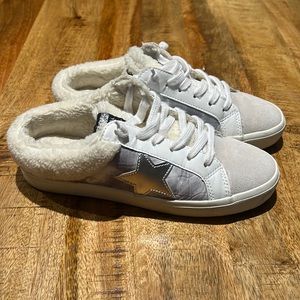 Vintage Havana sneakers open toe 38.5